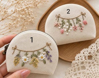 Hand Embroidered Floral Coin Purse,  Zipper Pouch, Cottagecore Wallet, Handmade Botanical Gift for Her