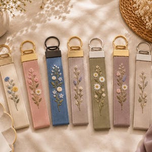 Handmade Embroidered Flower Keychain, Linen Fabric KeyFob, Minimalist Botanical Keychain, Gift For Her