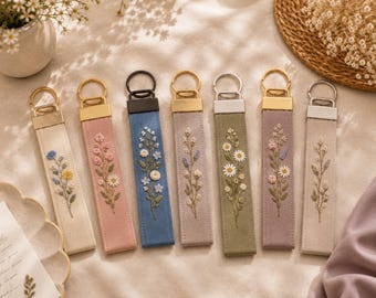 Handmade Embroidered Flower Keychain, Linen Fabric KeyFob, Minimalist Botanical Keychain, Gift For Her
