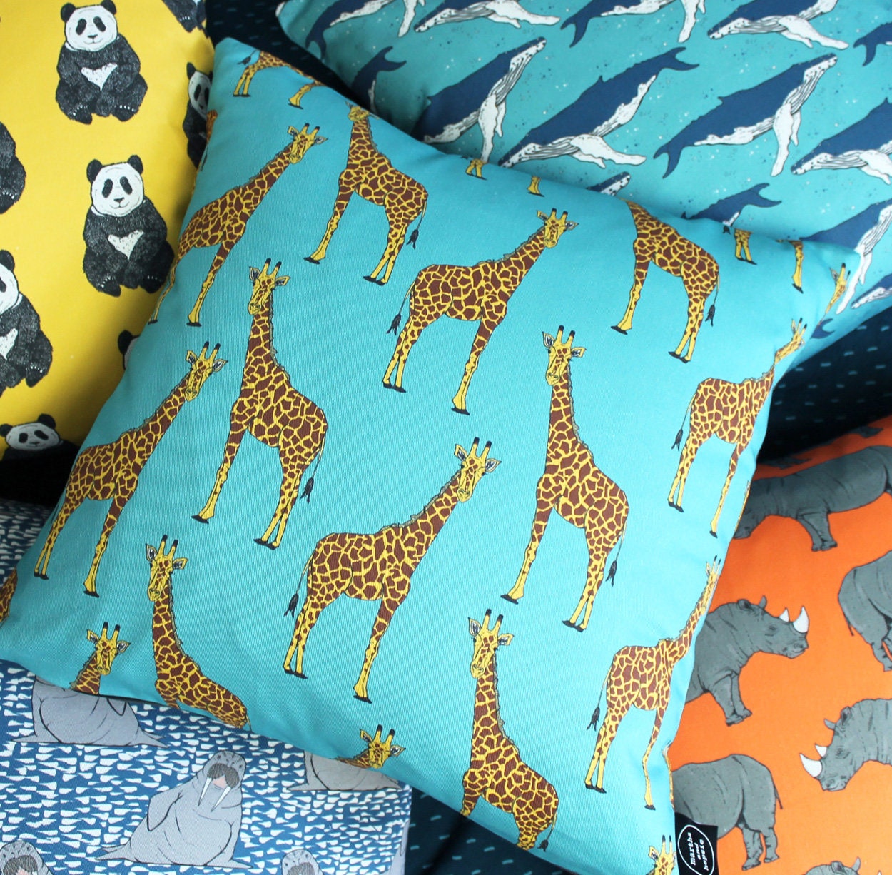 Giraffe cushions outlet