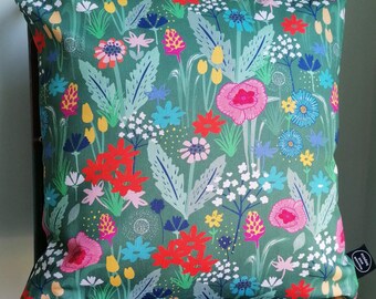 Wildflower Cushion - coussin fleur - coussin botanique - coussin floral - coussin coloré - coussin boho