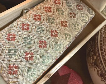 Japońska mała saszetka