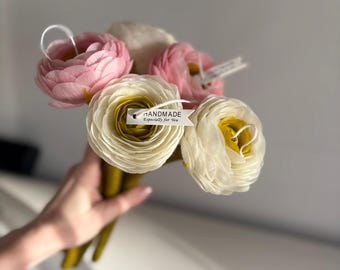 Ranunculus Sculptural Candle | Handcrafted Natural Beeswax