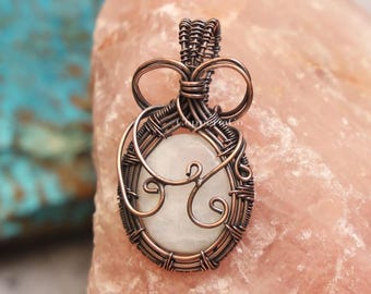 レインボームーンストーン銅線巻きペンダント – ハンドメイドクリスタルネックレス、ボヘミアンストーンジュエリーギフト