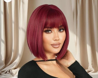 Peluca bob de 12 pulgadas color púrpura rojizo con flequillo – Peluca corta lisa sintética resistente al calor color violeta