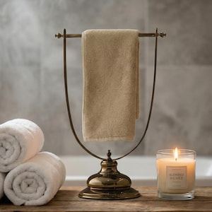 Suporte de toalhas de chão artesanal em latão e bronze