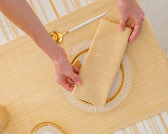 Senffarbene Baumwoll-Servietten für den Esstisch