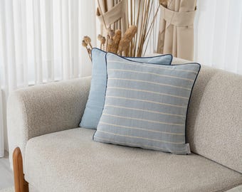 2er Set Blau gestreifte Zierkissenbezüge aus Baumwolle mit Paspelrand