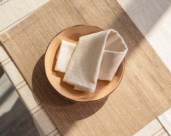 Cremefarbene Baumwoll-Servietten - Moderne rustikale Stoffservietten für die Esstischdekoration
