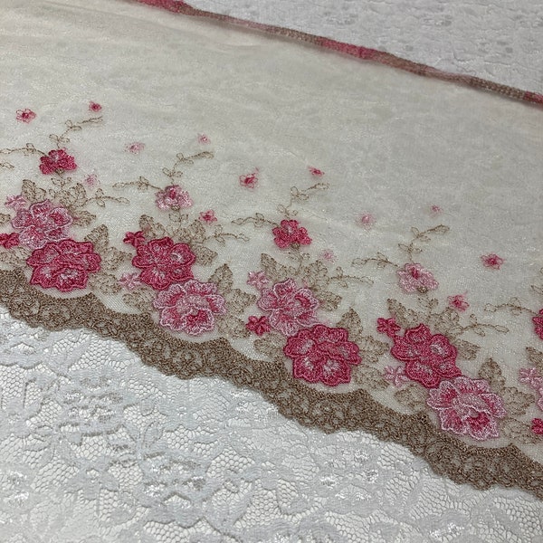 NEW!!!  Beautiful Wide Embroidered Scalloped Beige And Pink Floral Trim, Sewing, Collages, Scrapbooking, Journaling