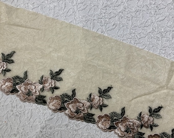NEW!!! Wide Embroidered Pretty Beige And Brown Rose Trim, Sewing, Embellishments, Journaling, Scrapbooking, Collages