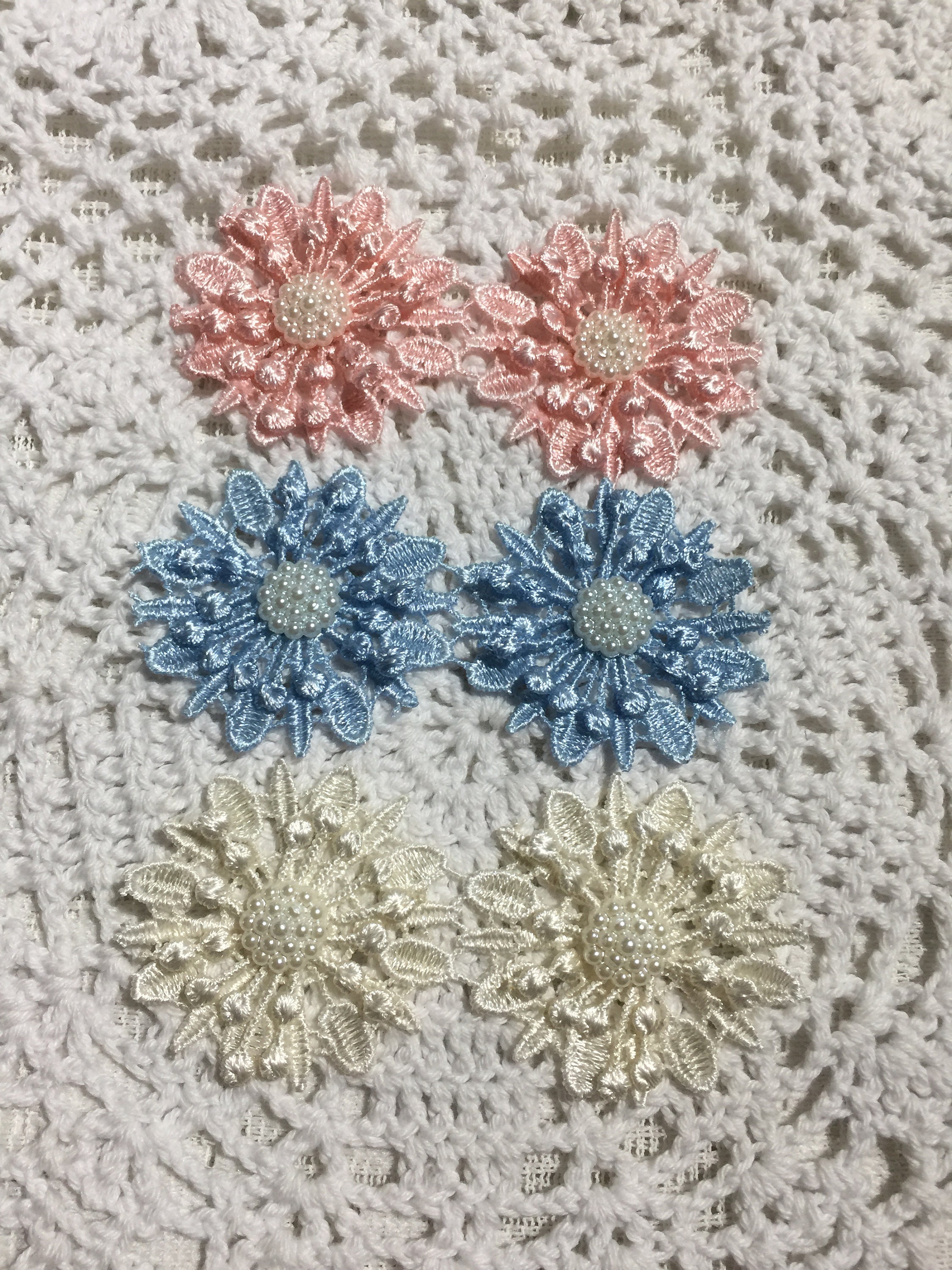 BACK!!! Fully Embroidered 3D Appliqué Flowers With Pearl Center ( Set of 2 ) Sewing, Collages, Journaling, Scrapbooking