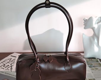 Leather French Baguette Shoulder Bag, Long Handle, Cowhide