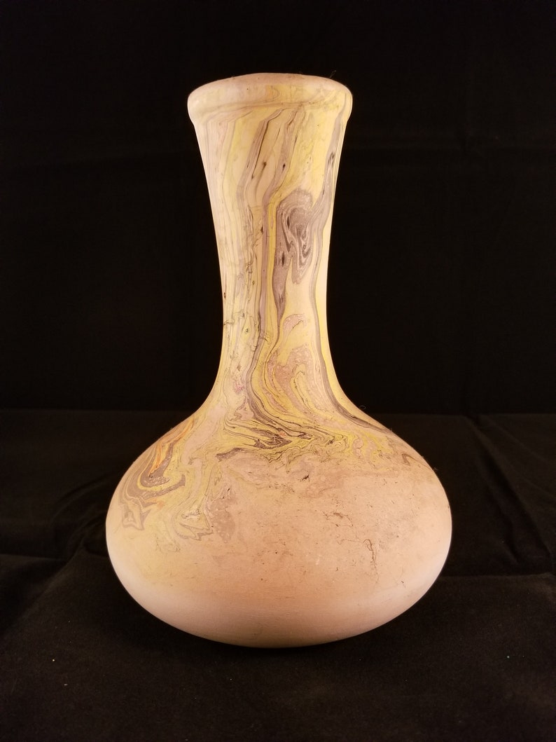 Ey Noree Pottery Swirl Vase