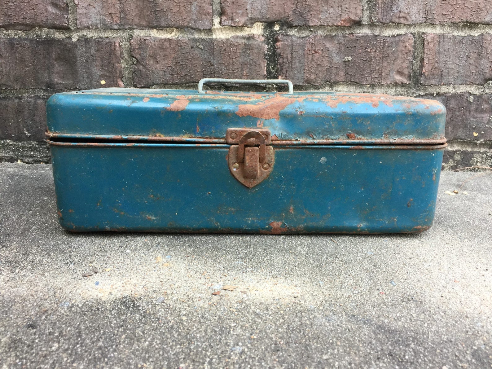 Old Metal Tackle Box Etsy