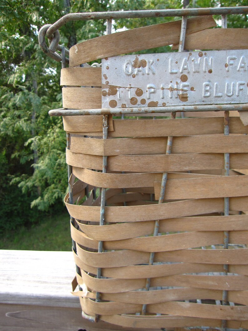 Vintage metal milk crate/egg basket Etsy