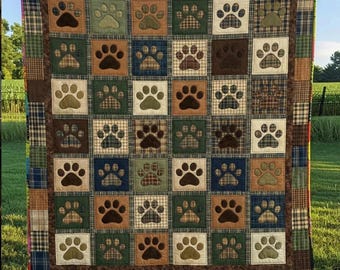 Dog Paw Print Blanket, Rustic Plaid Pet Lover Throw, Farmhouse Dog Quilt Style Blanket, Puppy Lover Gift, Cozy Animal Decor