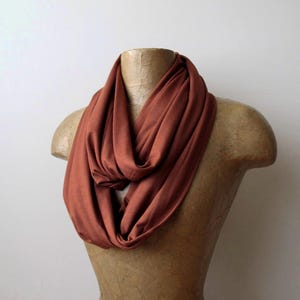 cinnamon circle scarf