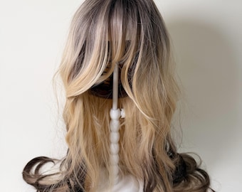 25inch Long Wavy Blonde Wig with Dark Roots|Heat-Resistant Synthetic Hair | Soft Natural Fiber