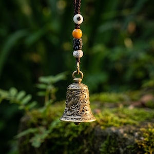 Kleine koperen bel Handgemaakte decoratieve bel voor ritueel thuisgebruik of verzameldisplay | Messing ornament in vintagestijl afbeelding 1