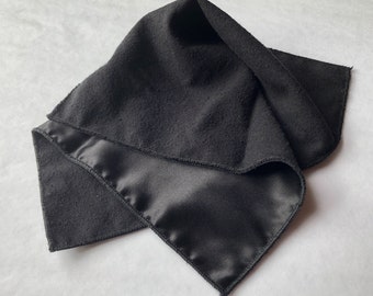 Charmeuse Silk and Raw Silk Noil Washcloth, Black,  Anti-Aging, Hypoallergenic and Antimicrobial for Skin Care