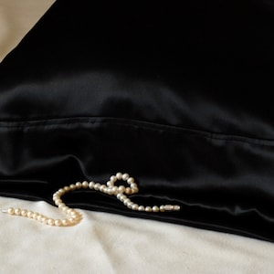 100% Pure Silk Pillowcase Black, Standard or King Size, Charmeuse Silk, Hypoallergenic Bed Linen for Sensitive Skin and Hair Care