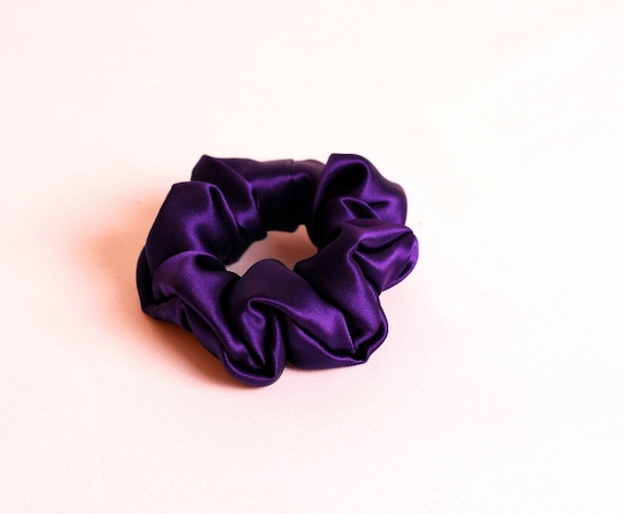 Pure Silk Hair Scrunchie, Deep Purple Charmeuse, Small  display picture 1