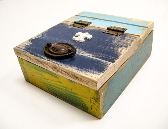 Reclaimed Wood Memory Box, Shabby Chic Keepsake Chest