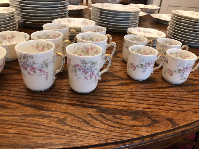Haviland Limoges 93-piece Pink & Blue Flowered Porcelain Haviland Limoges 93-piece Pink & Blue Flowered Porcelain