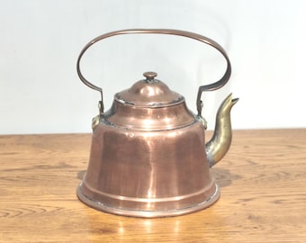 Antiker Kupferkessel – rustikale Küchendekoration – Vintage-Kupfer aus Frankreich – Landhausstil – antike Teekanne
