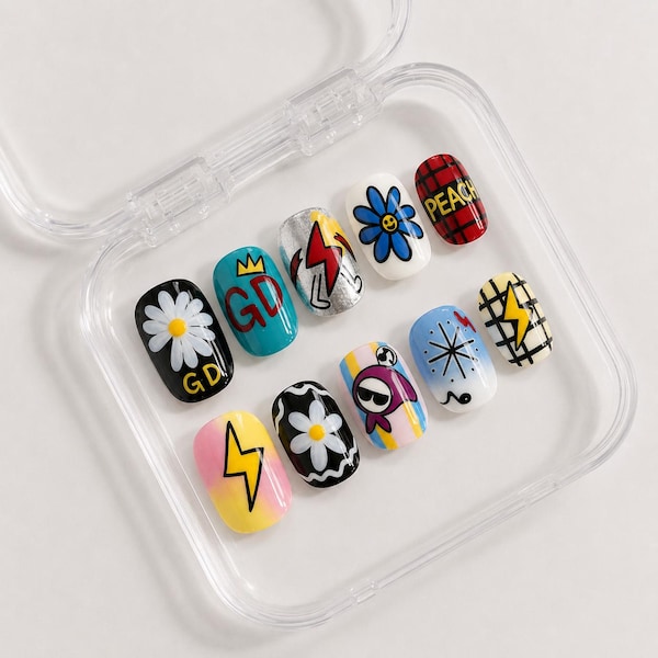 G Dragon Press On Nails | Peaceminusone Kpop Fake Nails | Hand Painted 2D Daisy Nail Art | Blue Yellow Red Graffiti False Nails