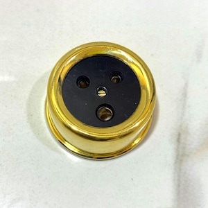 Enchufe de latón con acabado antiguo / Tomacorriente eléctrico de baquelita de 3 pines / Lámpara de estilo industrial vintage para el hogar