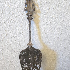 Vintage Silver Plated Repousse Dutch Cake Server Tavern Scene Water Carrier Pastry Pie Lifter Antique European Serving Utensil Pie Server
