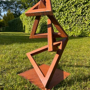 Vertex Flow – Abstract Steel Garden Sculpture | Handmade Geometric Metal Art | Rust Patina Outdoor Sculpture