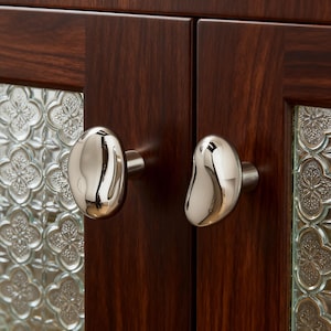 Irregular Cabinet Knob | Modern Organic Drawer Pull | for Bathroom Vanity & Kitchen Cabinets