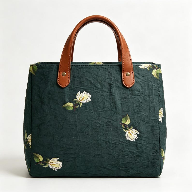 Tessuto jacquard in Tencel di seta, verde scuro vintage, con ricami di rose in stile Zen, largo 59 pollici (149 cm), ideale per cucito, tappezzeria e borse. Venduto a 0,5 iarde (140 cm circa). immagine 7