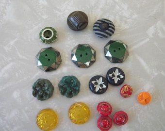 Vintage Buttons Hard Plastic Glass Unique Textures Designs 17 in Lot Red Green Yellow