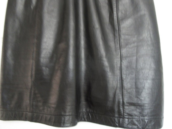 Vintage 1980s Womens Short Black Leather Skirt Wi… - image 2