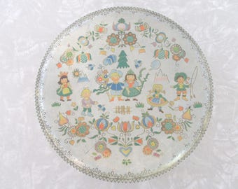 Vintage Edward Sharp Tin: Swiss Alps Children Design Round