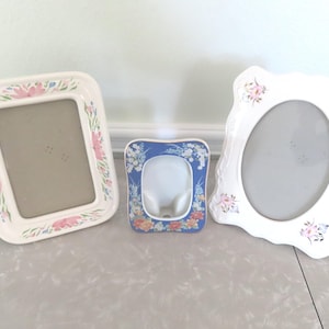 Vintage Floral Porcelain Photo Frames: Cottage Decor, Takahasi Echo