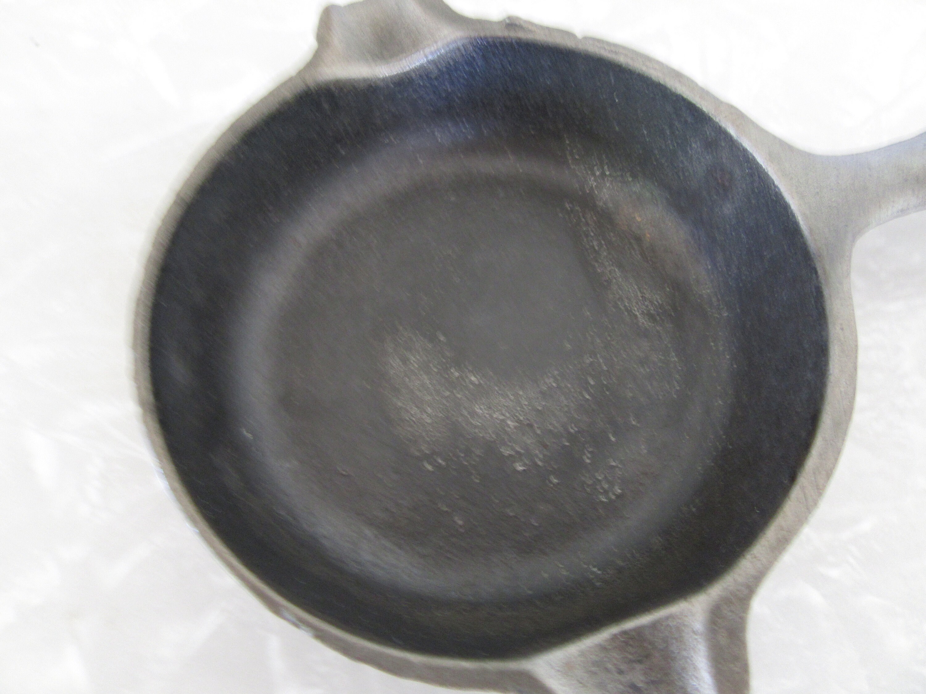 Vintage Cast Iron Skillet Pan Wagnerware 1050 Very Small Butter