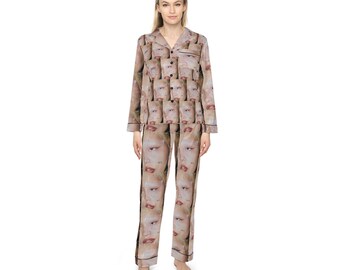 Pijama Face Reality / Conjunto de pijama de satén con estampado fotográfico integral