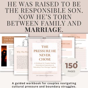Op de afbeelding: Een werkboek getiteld "The Pressure He Never Chose" voor stellen, met de ondertitel "Een werkboek voor stellen die generatieverwachtingen helen en hun huwelijk samen herbouwen". De omslag is lichtroze met een marmertextuur.