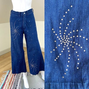 Vintage 70s Petit Fors Rhinestone Swirl 27x26 M Bell Bottom Wide Leg Jeans