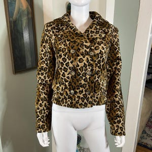 Vintage Y2K Betsey Johnson 6 Leopard Animal Print Faux Fur Cropped Coat Jacket