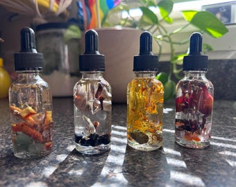 Herbal Ritual Oil | Crystal Infused Intention Blends