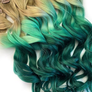 ダークハンターのエメラルドグリーンの髪、ミントオンブレのクリップインヘアエクステンション、テープインヘア、束、ウェフト、グリーンヘア、人毛エクステンション。