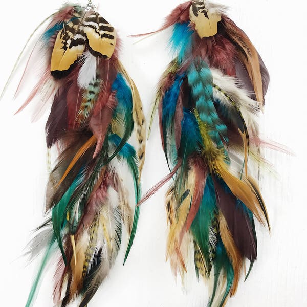 Boucles d'oreilles plumes Boho sauvages et gratuites, pince à cheveux longue plume, boucle d'oreille plume extra longue chaîne faite à la main, plumes turquoises et naturelles