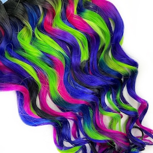 ネオンヘアエクステンション、人毛ウィーブ、テープインヘアエクステンション、束、クリップインヘアエクステンション、ネオングリーン、黒、紫、ピンクの髪。