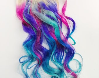 ピンク、紫、青のクリップインヘアエクステンション、テープインヘア